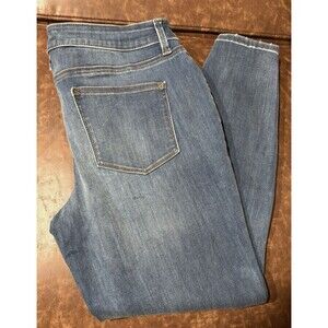 Maurices Exposed Button Fly Raw Hem Womens Jeans Size Large